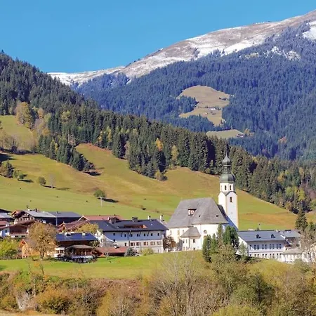 Familien - Ski-in & Ski-out بيت للعطل